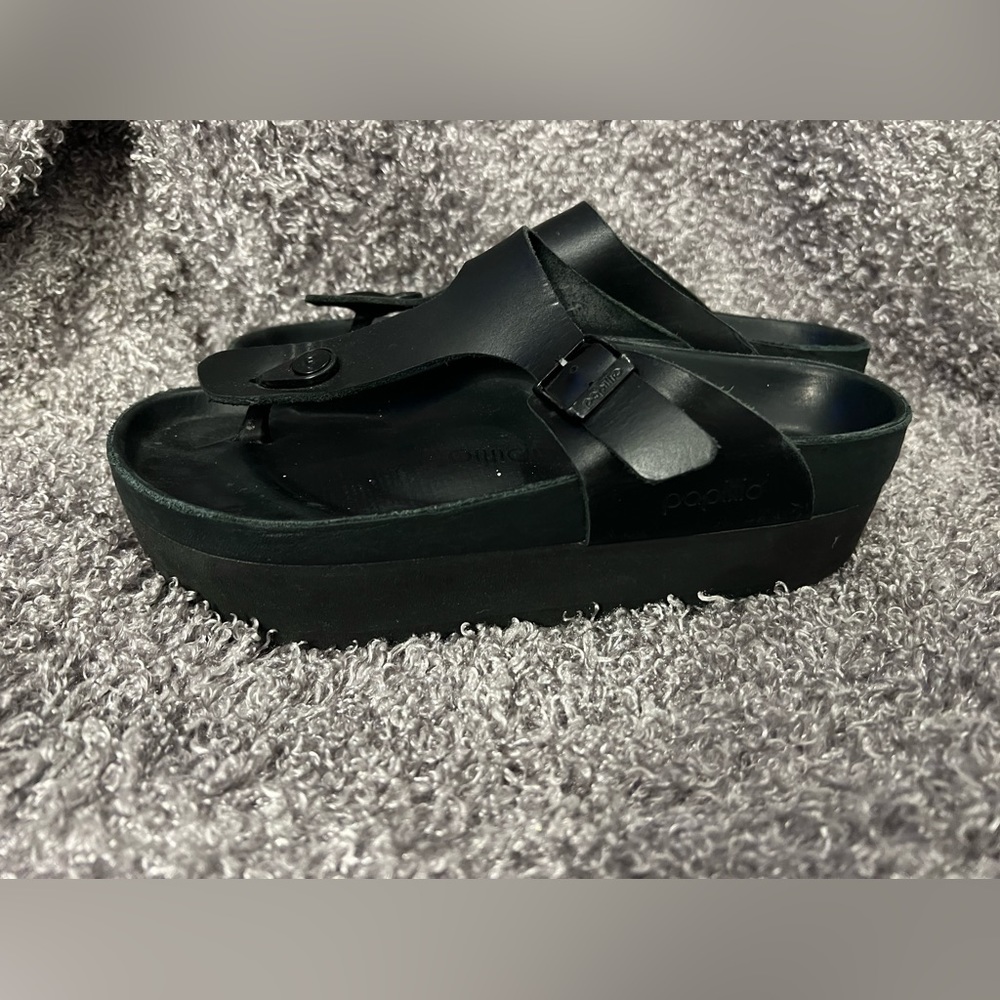 Gizeh Platform Black Leather Birkenstocks
